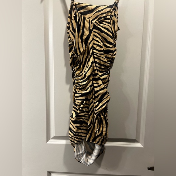 Black and Beige Zebra print dress - Picture 2 of 5